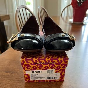 Tory Burch Noel Ballet flats in size 11. Tan &Navy patent toe with gold buckle.